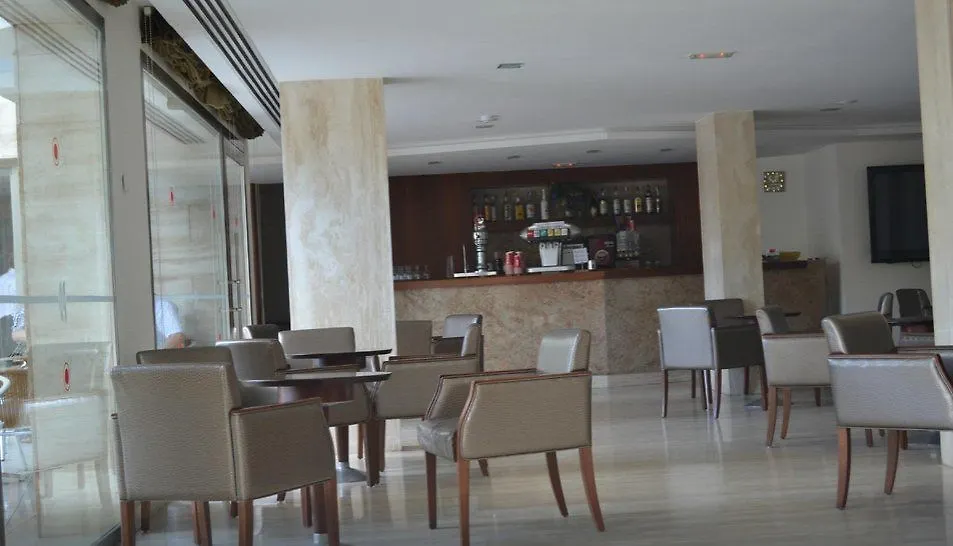 Aparthotel Playa Dorada Sa Coma